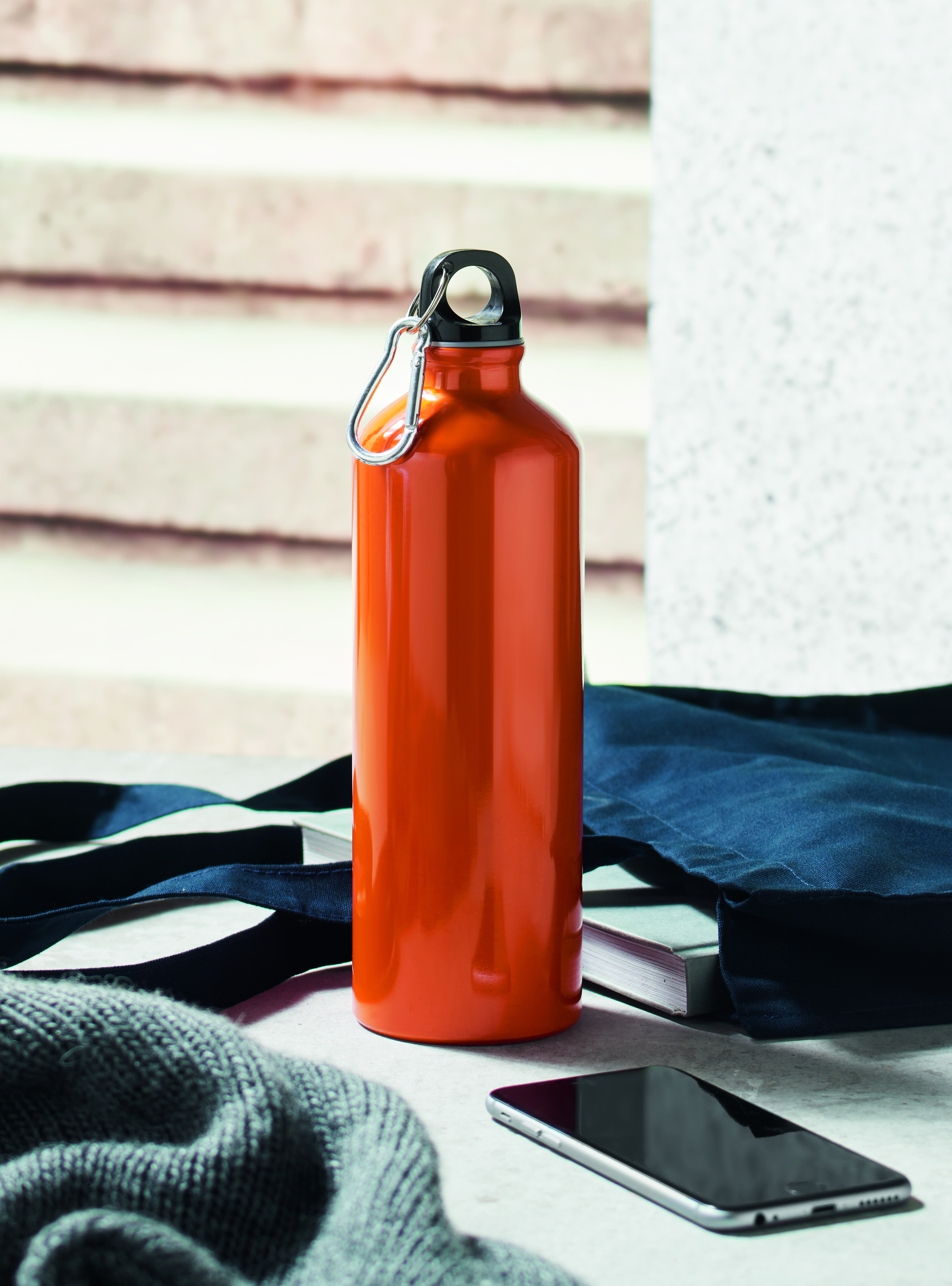 Logózott fém kulacs